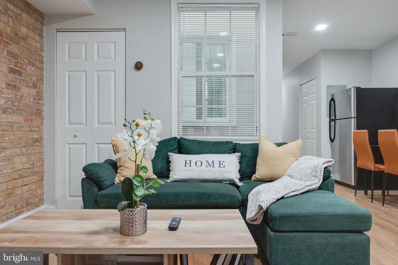 1255 Raum St NE #1, Washington, DC 20002