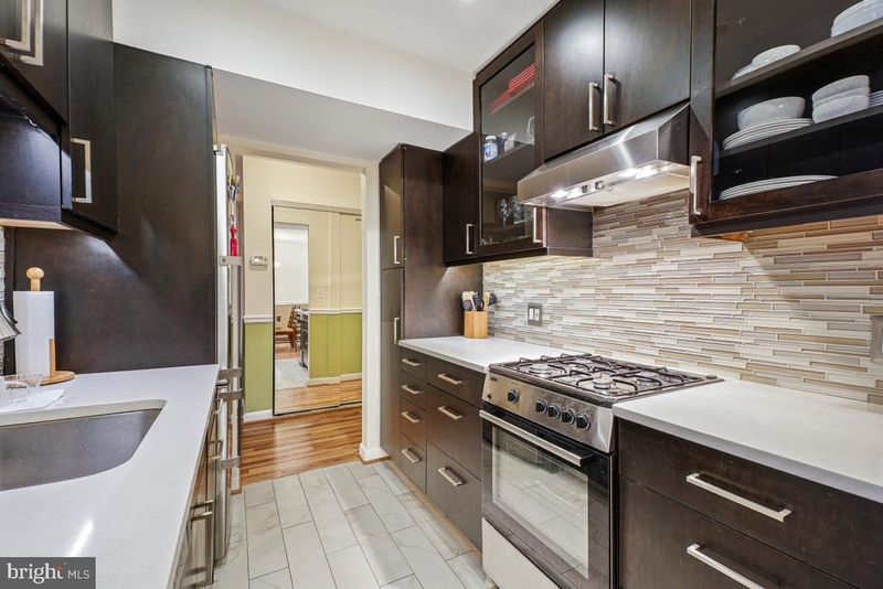 4970 Battery Ln #208, Bethesda, MD 20814