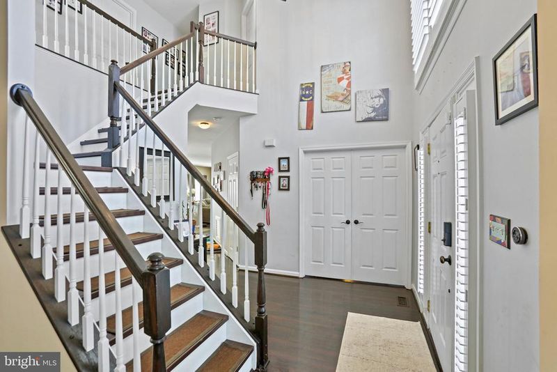 325 Bill Brower Ct, Purcellville, VA 20132