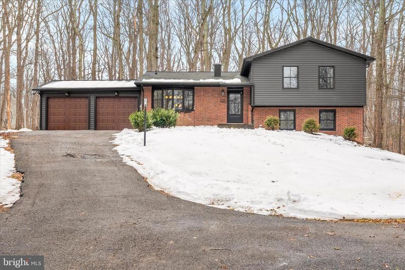 4991 Tall Oaks Dr, Monrovia, MD 21770