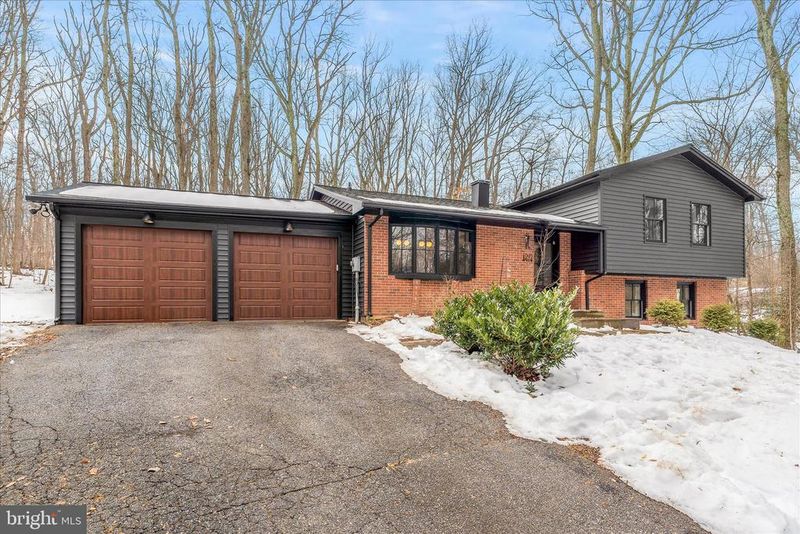 4991 Tall Oaks Dr, Monrovia, MD 21770