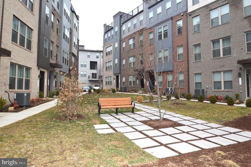 13651 Innovation Station Loop, Herndon, VA 20171