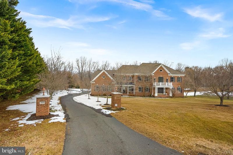 16655 Macnaughton Ct, Purcellville, VA 20132