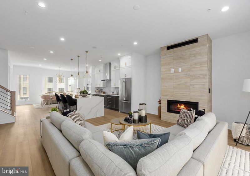 8613 Erdem Pl, Chevy Chase, MD 20815