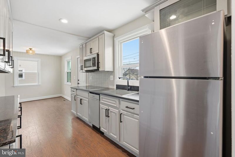 504 N Horners Ln, Rockville, MD 20850