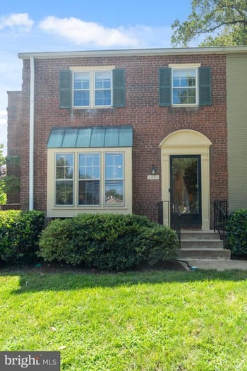 4852 Bradley Blvd #224, Chevy Chase, MD 20815