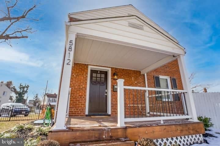 5812 N Kings Hw, Alexandria, VA 22303