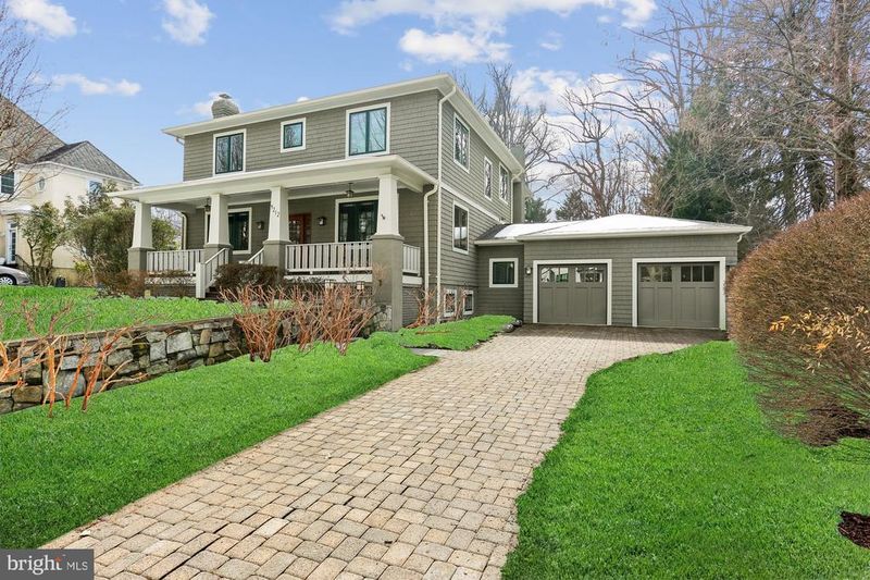 4212 Dresden St, Kensington, MD 20895