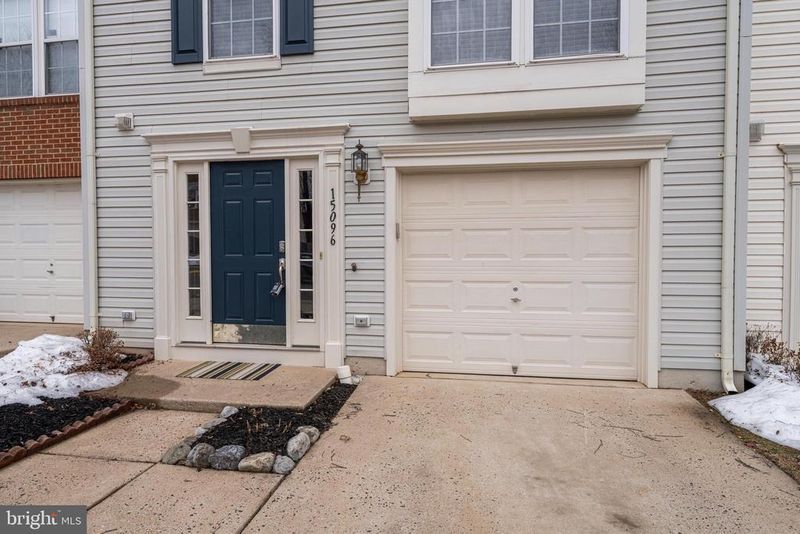 15096 Gaffney Cir, Gainesville, VA 20155