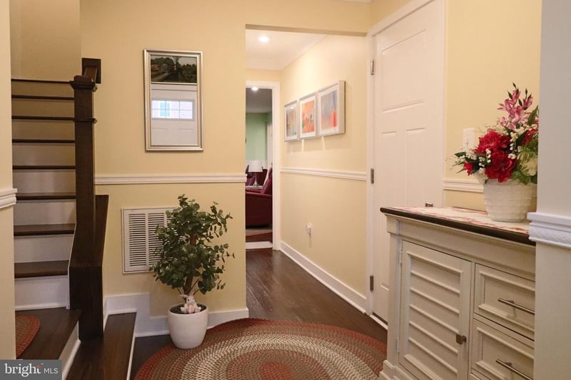 2412 Avondale Overlook Dr, Hyattsville, MD 20782