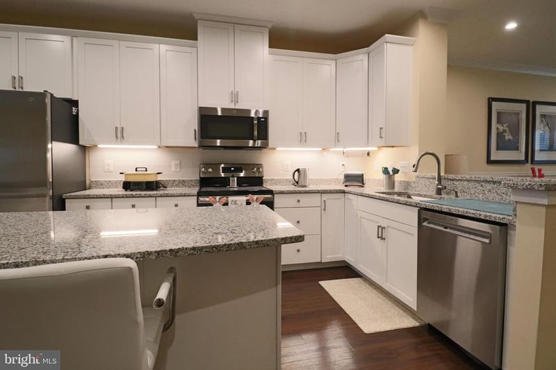 2412 Avondale Overlook Dr, Hyattsville, MD 20782