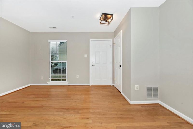 607 Hollowstone Rd, Frederick, MD 21703