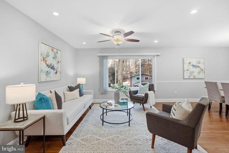 4 Dabney Ct, Rockville, MD 20853