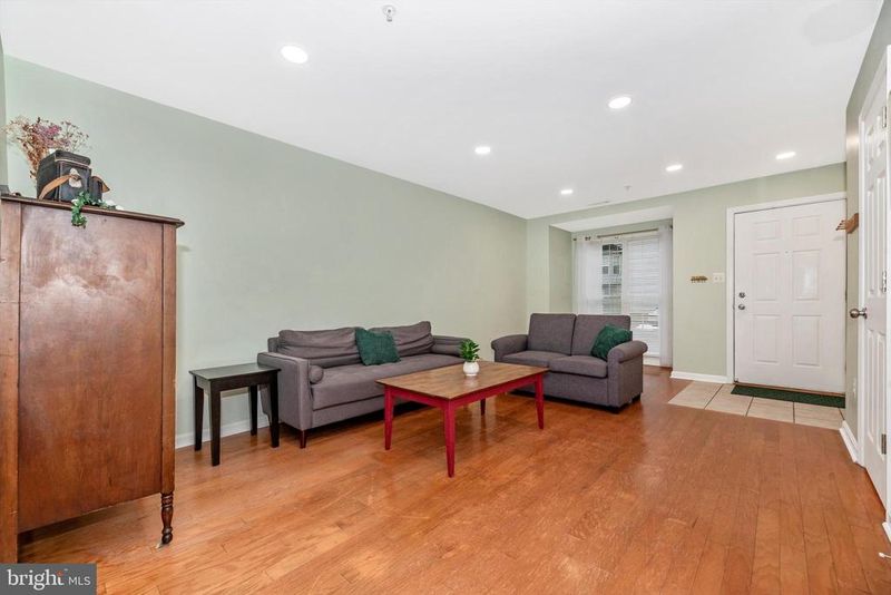 617 Hollowstone Rd, Frederick, MD 21703
