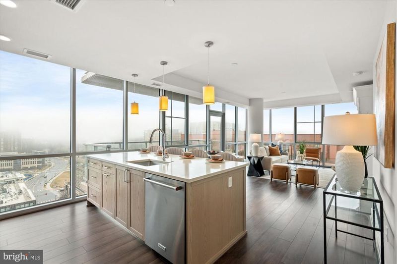 930 Rose Ave #1704, North Bethesda, MD 20852