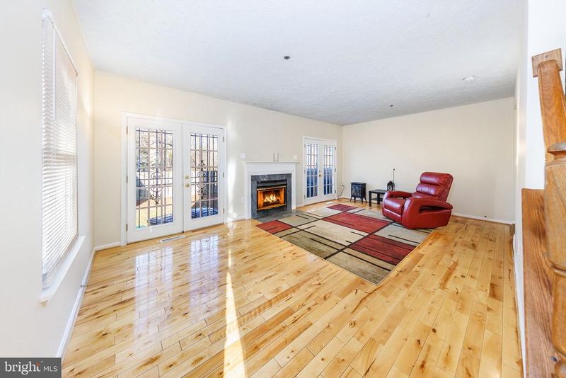 3720 Silver Park Ct, Suitland, MD 20746