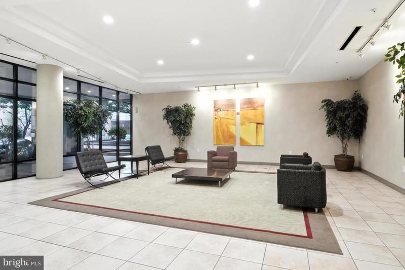 8045 Newell St #423, Silver Spring, MD 20910