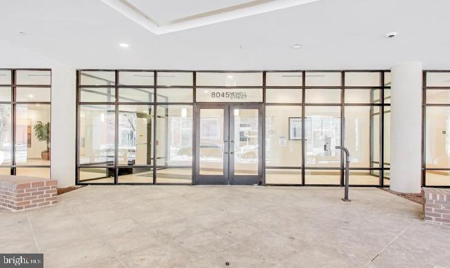 8045 Newell St #423, Silver Spring, MD 20910
