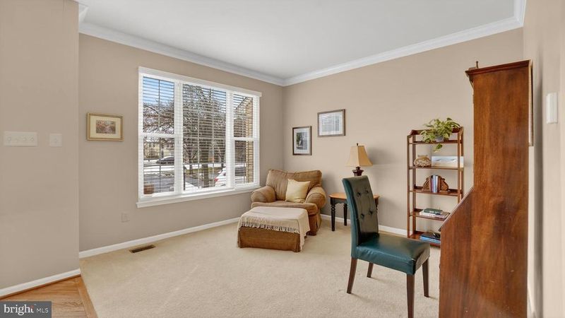 2806 Erna Ct, Crofton, MD 21114