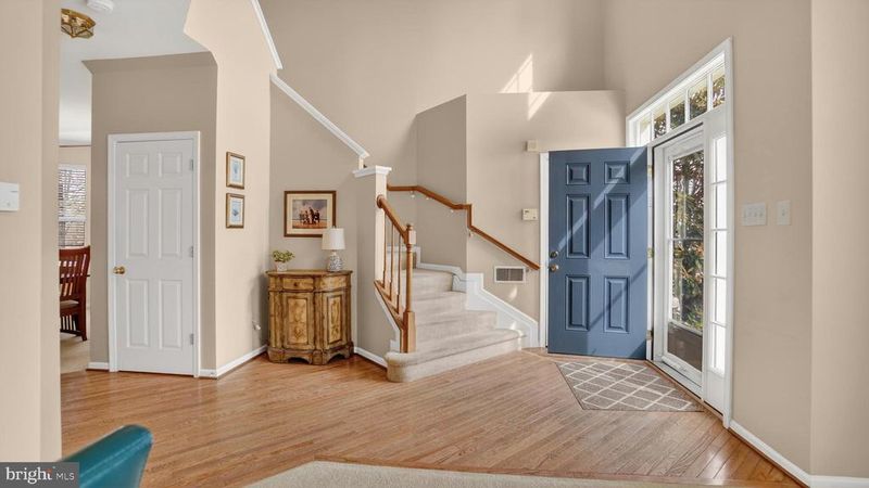 2806 Erna Ct, Crofton, MD 21114