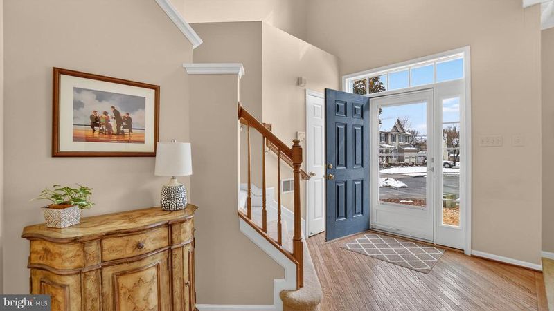 2806 Erna Ct, Crofton, MD 21114