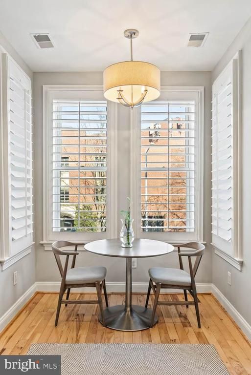 1224 R St NW #2, Washington, DC 20009