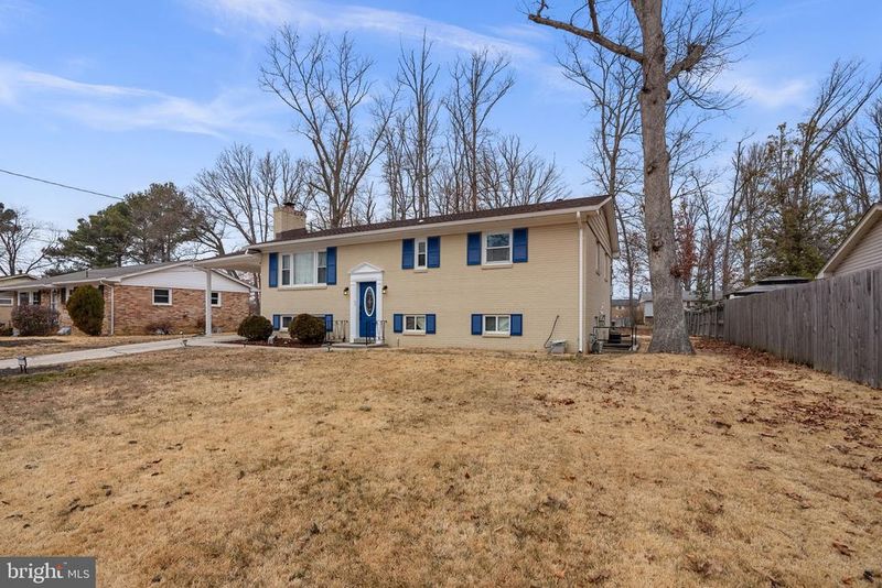 9618 Small Dr, Clinton, MD 20735