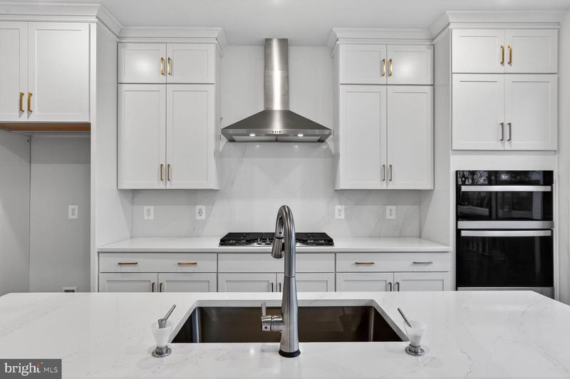 22745 Stratus Pl, Ashburn, VA 20148