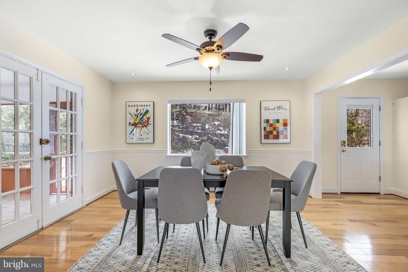 3442 Glen Carlyn Dr, Falls Church, VA 22041