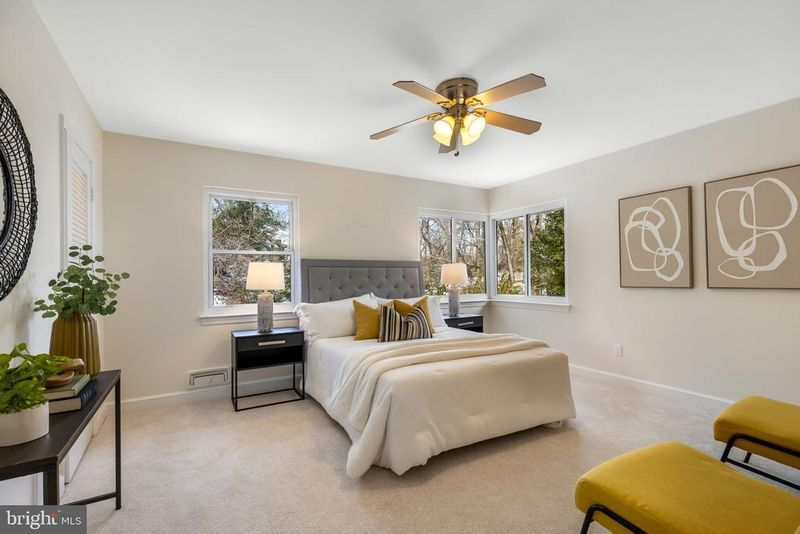 3442 Glen Carlyn Dr, Falls Church, VA 22041