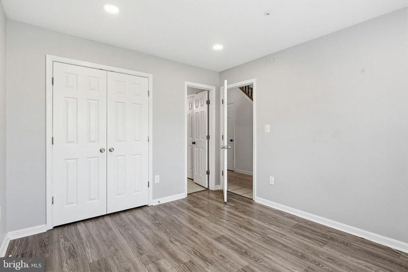 2220 Commissary Cir, Odenton, MD 21113