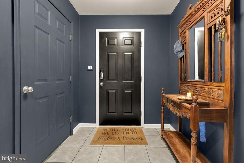 1636 S Taylor St, Arlington, VA 22204