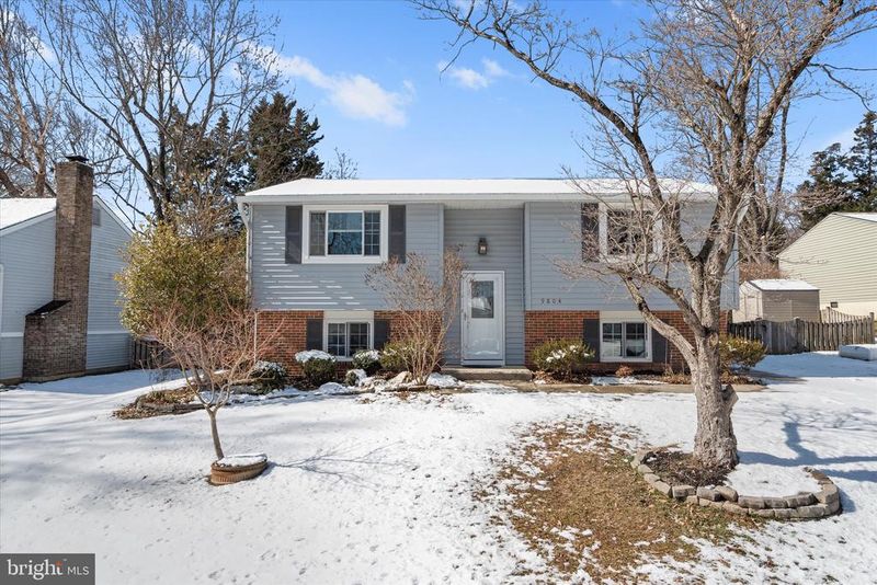 9804 Brightlea Dr, Vienna, VA 22181