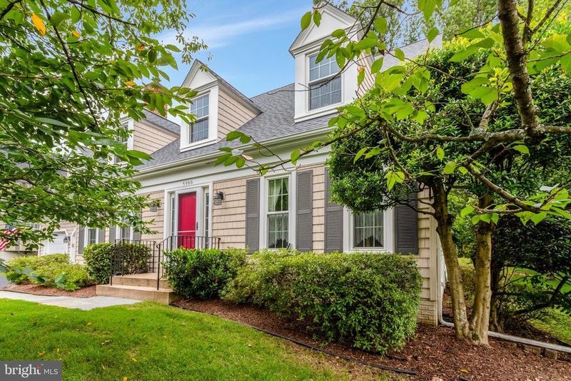 5300 Lindsay St, Fairfax, VA 22032
