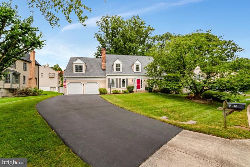 5300 Lindsay St, Fairfax, VA 22032