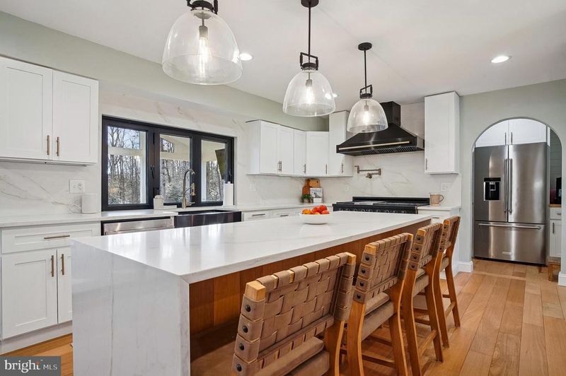97 Hampstead Ct, Severna Park, MD 21146