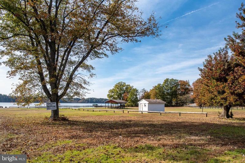 23 Robin Rd, Stafford, VA 22554