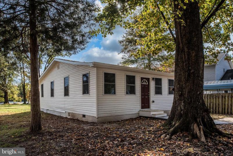 23 Robin Rd, Stafford, VA 22554