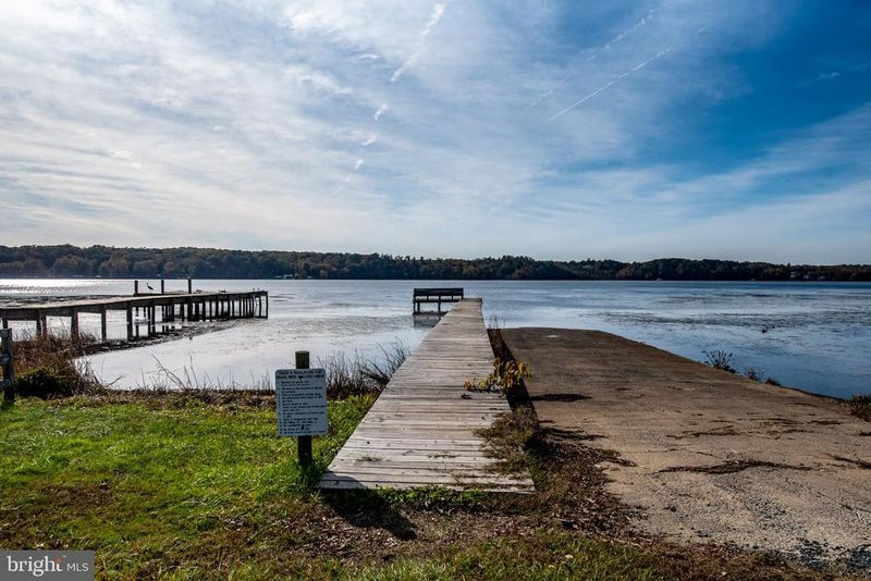23 Robin Rd, Stafford, VA 22554