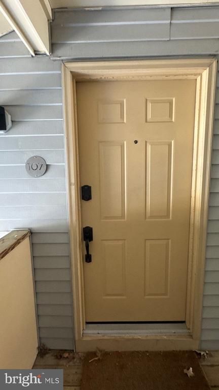 5701 Rowanberry Dr #107, Elkridge, MD 21075