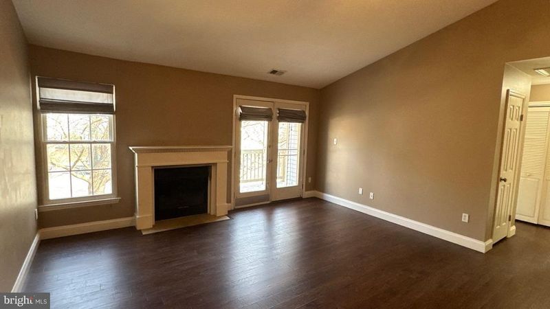 5701 Rowanberry Dr #107, Elkridge, MD 21075