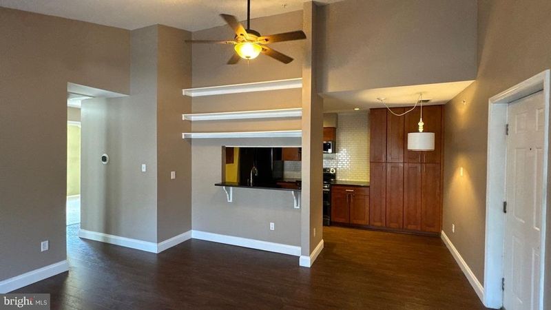 5701 Rowanberry Dr #107, Elkridge, MD 21075