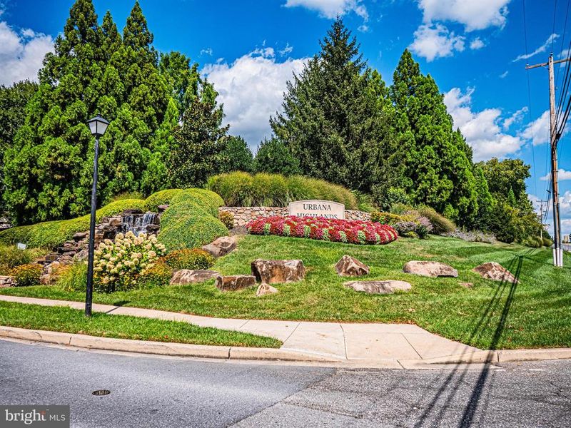 3842 Braveheart Dr, Frederick, MD 21704