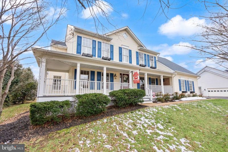608 E G St, Purcellville, VA 20132
