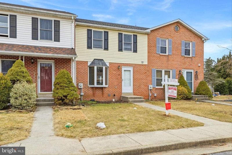 103 E Hammaker St, Thurmont, MD 21788