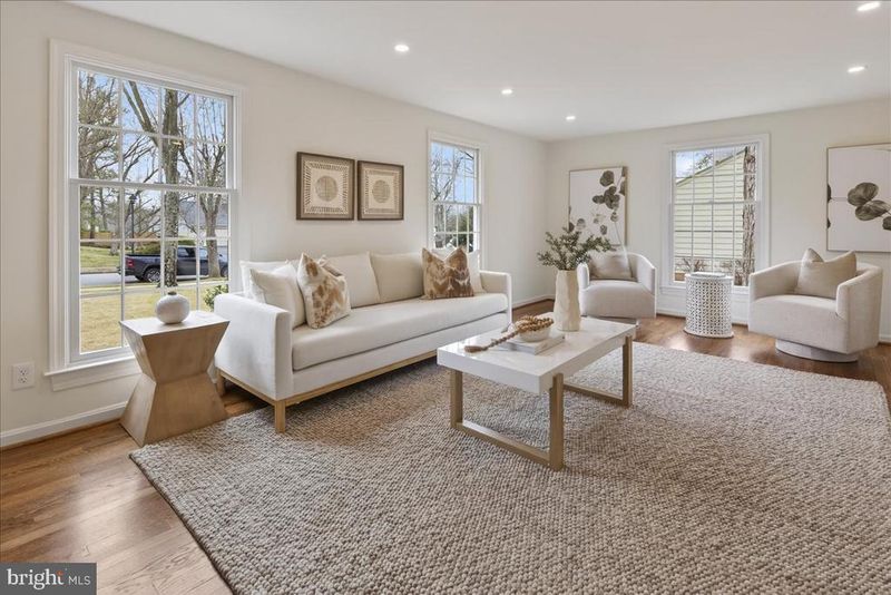 4206 Pickering Pl, Alexandria, VA 22309