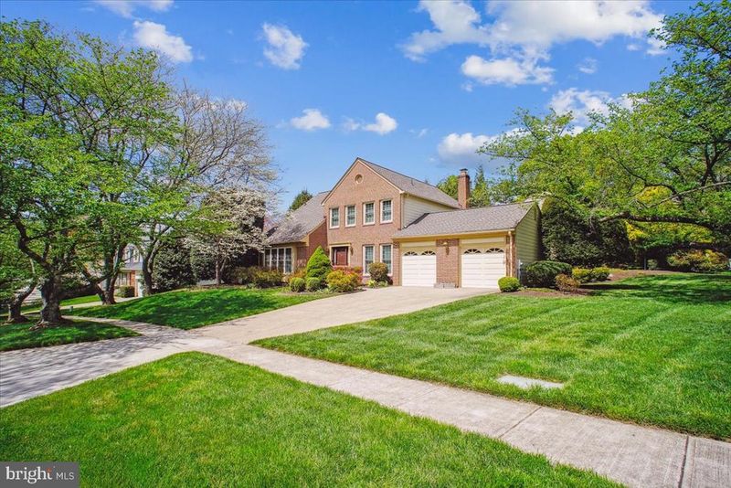 5700 Magic Mountain Dr, North Bethesda, MD 20852