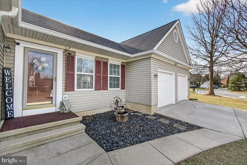 6303 Edgeware Ct, Frederick, MD 21703