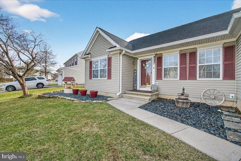 6303 Edgeware Ct, Frederick, MD 21703