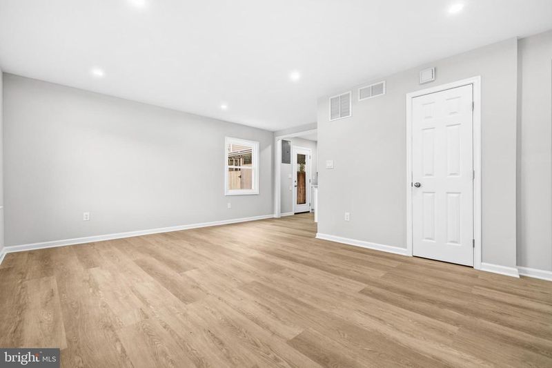 4806 Rockford Dr, Hyattsville, MD 20784